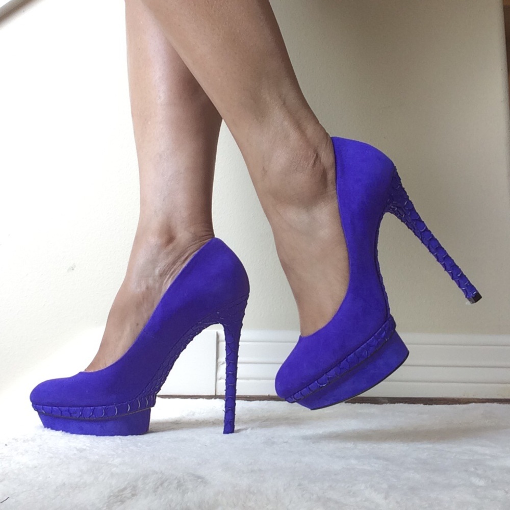 B Brian Atwood Fontanne Purple Ultra Violet Suede and Snake Print Leather Heels